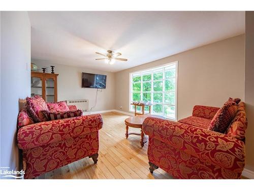 289 Hanly Street, Midland, ON - Indoor Photo Showing Other Room