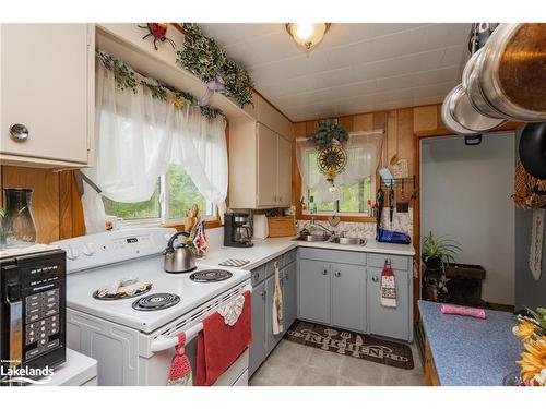 11643 522 Highway, Port Loring, ON - Indoor Photo Showing Kitchen