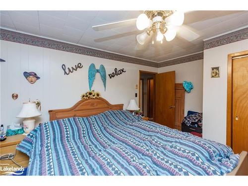 11643 522 Highway, Port Loring, ON - Indoor Photo Showing Bedroom