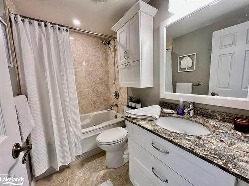 2621 Grandview Forest Glen Drive, Huntsville, ON - Indoor Photo Showing Bathroom