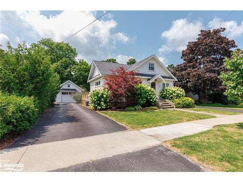 318 Maple Street, Collingwood, ON - Outdoor With Facade