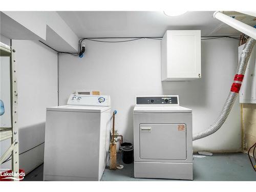 622 Oak Street, Collingwood, ON - Indoor Photo Showing Laundry Room