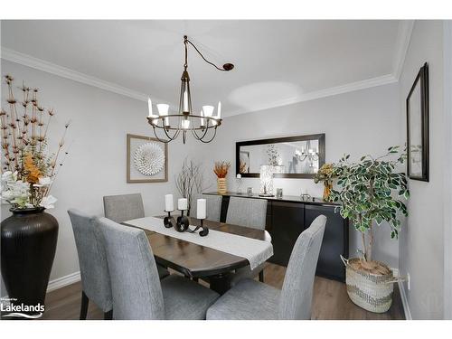 103-24 Dairy Lane, Huntsville, ON - Indoor Photo Showing Dining Room