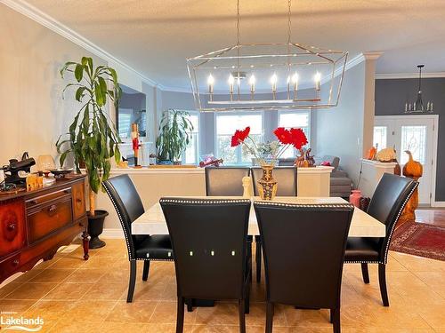 48 Idlewood Drive, Wasaga Beach, ON - Indoor Photo Showing Dining Room