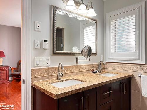 48 Idlewood Drive, Wasaga Beach, ON - Indoor Photo Showing Bathroom