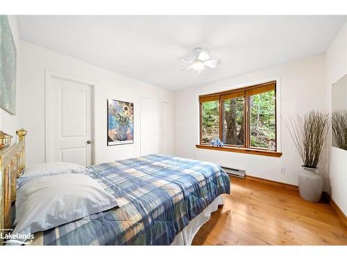 199A Sugar Lake Road, Seguin, ON - Indoor Photo Showing Bedroom