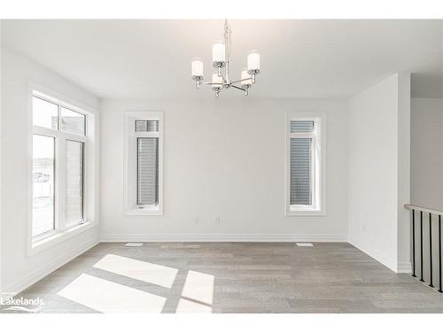 3 Rosanne Circle, Wasaga Beach, ON - Indoor Photo Showing Other Room