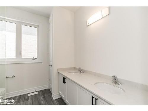 3 Rosanne Circle, Wasaga Beach, ON - Indoor Photo Showing Bathroom