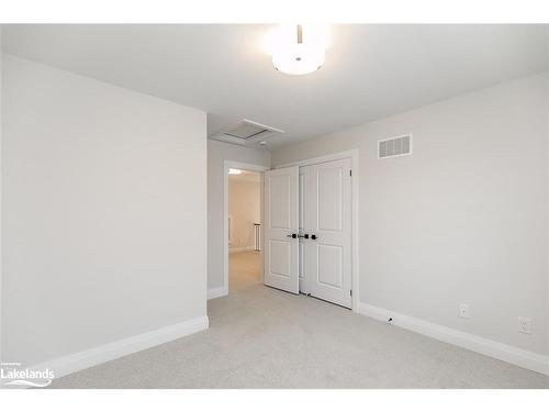 5 Rosanne Circle, Wasaga Beach, ON - Indoor Photo Showing Other Room