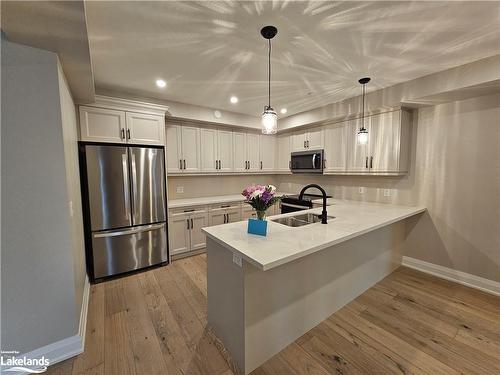 301-200 Anglo Street, Bracebridge, ON - Indoor Photo Showing Kitchen With Double Sink With Upgraded Kitchen