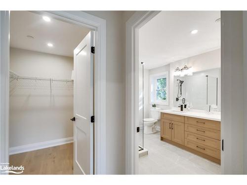 304-200 Anglo Street, Bracebridge, ON - Indoor Photo Showing Bathroom