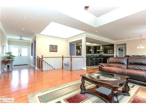 16 Wasaga Sands Drive, Wasaga Beach, ON - Indoor Photo Showing Living Room