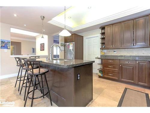 16 Wasaga Sands Drive, Wasaga Beach, ON - Indoor Photo Showing Kitchen With Upgraded Kitchen