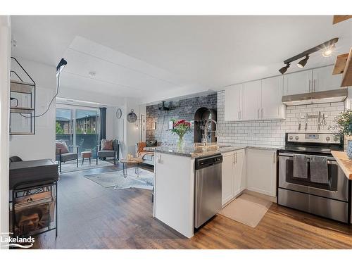 315-7 Kay Crescent, Guelph, ON - Indoor Photo Showing Kitchen With Stainless Steel Kitchen