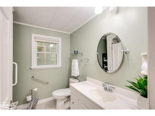 399 Otter Lake Road, Huntsville, ON - Indoor Photo Showing Bathroom