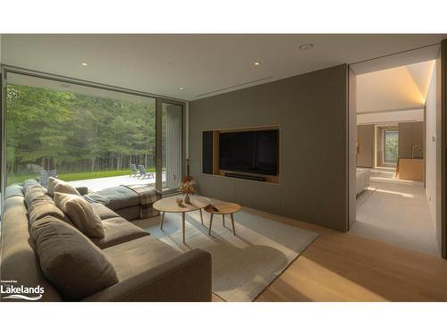 395910 11Th Line, Clarksburg, ON - Indoor Photo Showing Living Room