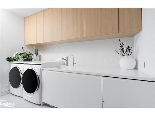 395910 11Th Line, Clarksburg, ON - Indoor Photo Showing Laundry Room