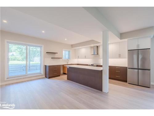 316 Seventh Street, Midland, ON - Indoor Photo Showing Kitchen With Stainless Steel Kitchen