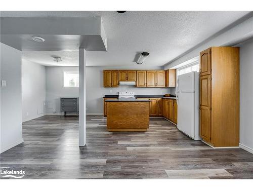 20 Bridle Road, Penetanguishene, ON - Indoor Photo Showing Kitchen