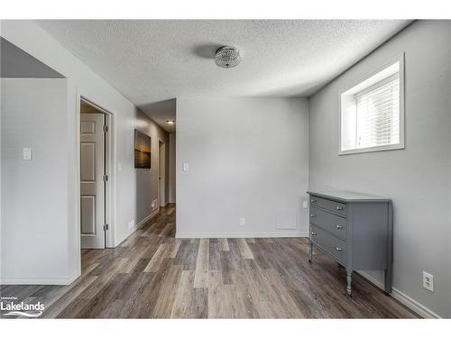 20 Bridle Road, Penetanguishene, ON - Indoor Photo Showing Other Room