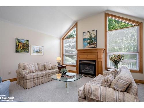 11 Wickens Lane, Thornbury, ON - Indoor Photo Showing Living Room With Fireplace