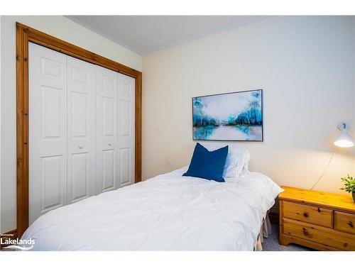 11 Wickens Lane, Thornbury, ON - Indoor Photo Showing Bedroom