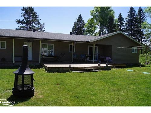 27 John Street, Burk'S Falls, ON - Outdoor With Deck Patio Veranda