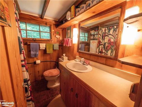 15548 Georgian Bay Shore, Georgian Bay, ON - Indoor Photo Showing Bathroom