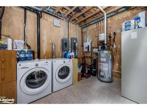 15 Rue De Parc, Tiny Twp, ON - Indoor Photo Showing Laundry Room