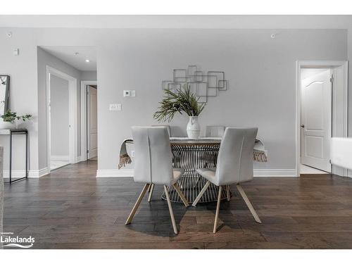 406-44 Ferndale Drive S, Barrie, ON - Indoor Photo Showing Dining Room