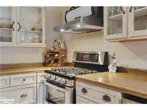 3940 County Road 88, Bradford, ON - Indoor Photo Showing Kitchen