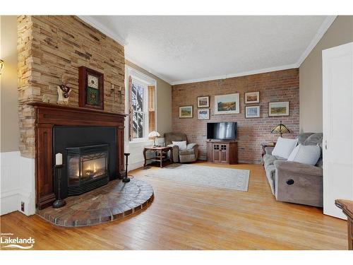 3940 County Road 88, Bradford, ON - Indoor Photo Showing Living Room With Fireplace