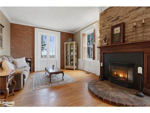 3940 County Road 88, Bradford, ON - Indoor Photo Showing Living Room With Fireplace