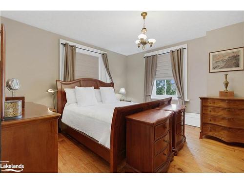 3940 County Road 88, Bradford, ON - Indoor Photo Showing Bedroom