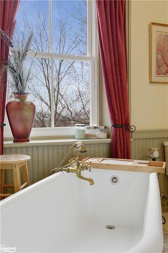 3940 County Road 88, Bradford, ON -  Photo Showing Bathroom