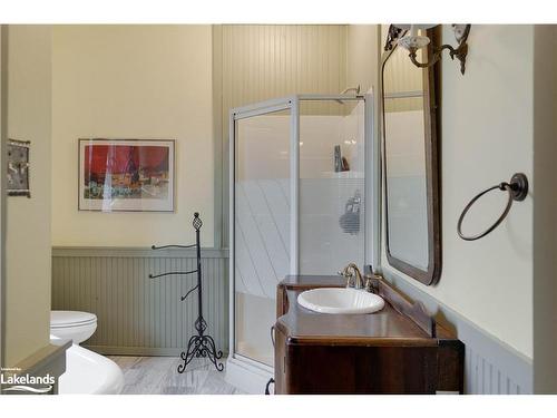 3940 County Road 88, Bradford, ON - Indoor Photo Showing Bathroom