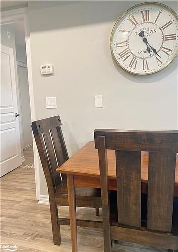 202-2 Anchorage Crescent, Collingwood, ON - Indoor Photo Showing Dining Room