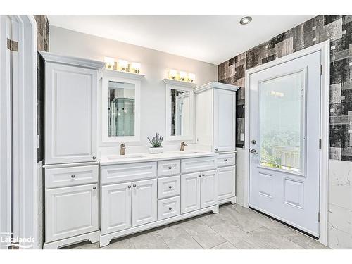 123 Grand Cypress Lane, The Blue Mountains, ON - Indoor Photo Showing Bathroom