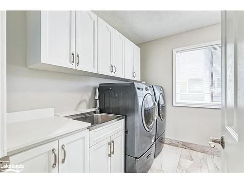 123 Grand Cypress Lane, The Blue Mountains, ON - Indoor Photo Showing Laundry Room