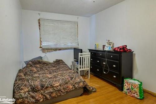 19 Henry Street, Huntsville, ON - Indoor Photo Showing Bedroom