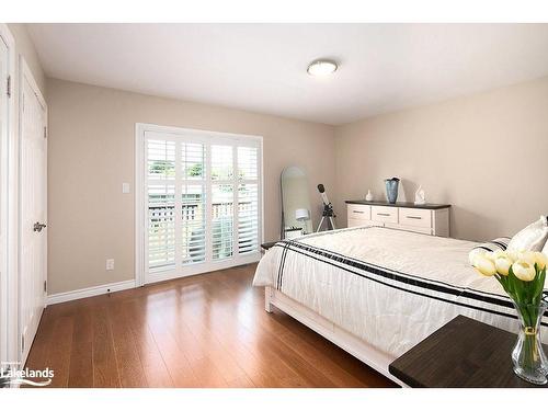 1-24 Albery Court, Meaford, ON - Indoor Photo Showing Bedroom