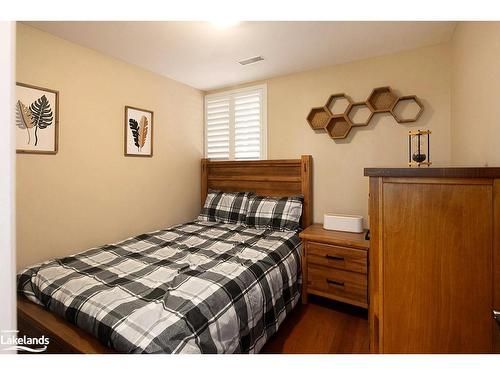 1-24 Albery Court, Meaford, ON - Indoor Photo Showing Bedroom