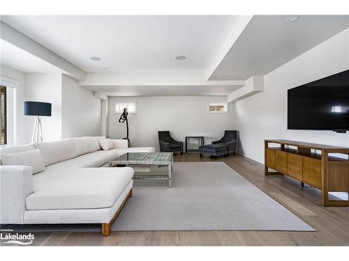 174 Springside Crescent, The Blue Mountains, ON - Indoor Photo Showing Living Room