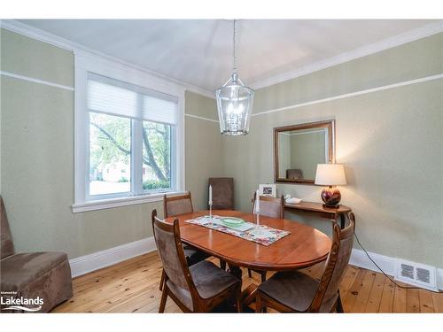 19 Fox Street, Penetanguishene, ON - Indoor Photo Showing Dining Room