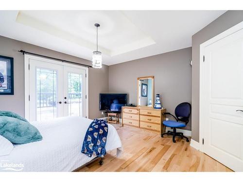 1650 Golf Link Road, Midland, ON - Indoor Photo Showing Bedroom