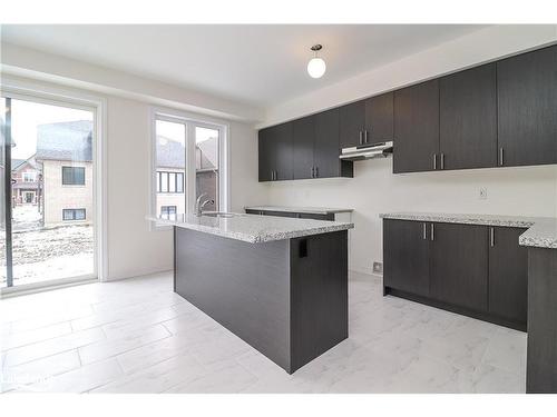 151 Rosanne Circle, Wasaga Beach, ON - Indoor Photo Showing Kitchen