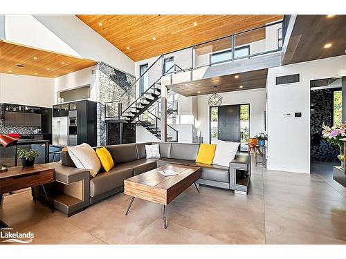 47B George Hunt Memorial Drive, Parry Sound, ON - Indoor Photo Showing Living Room