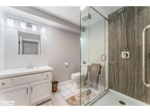 15 Cairns Crescent, Huntsville, ON - Indoor Photo Showing Bathroom