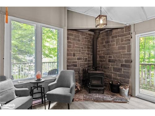 32 Pine Ridge Trail, Oro-Medonte, ON - Indoor Photo Showing Living Room With Fireplace