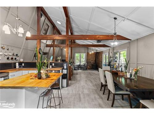 32 Pine Ridge Trail, Oro-Medonte, ON - Indoor Photo Showing Dining Room